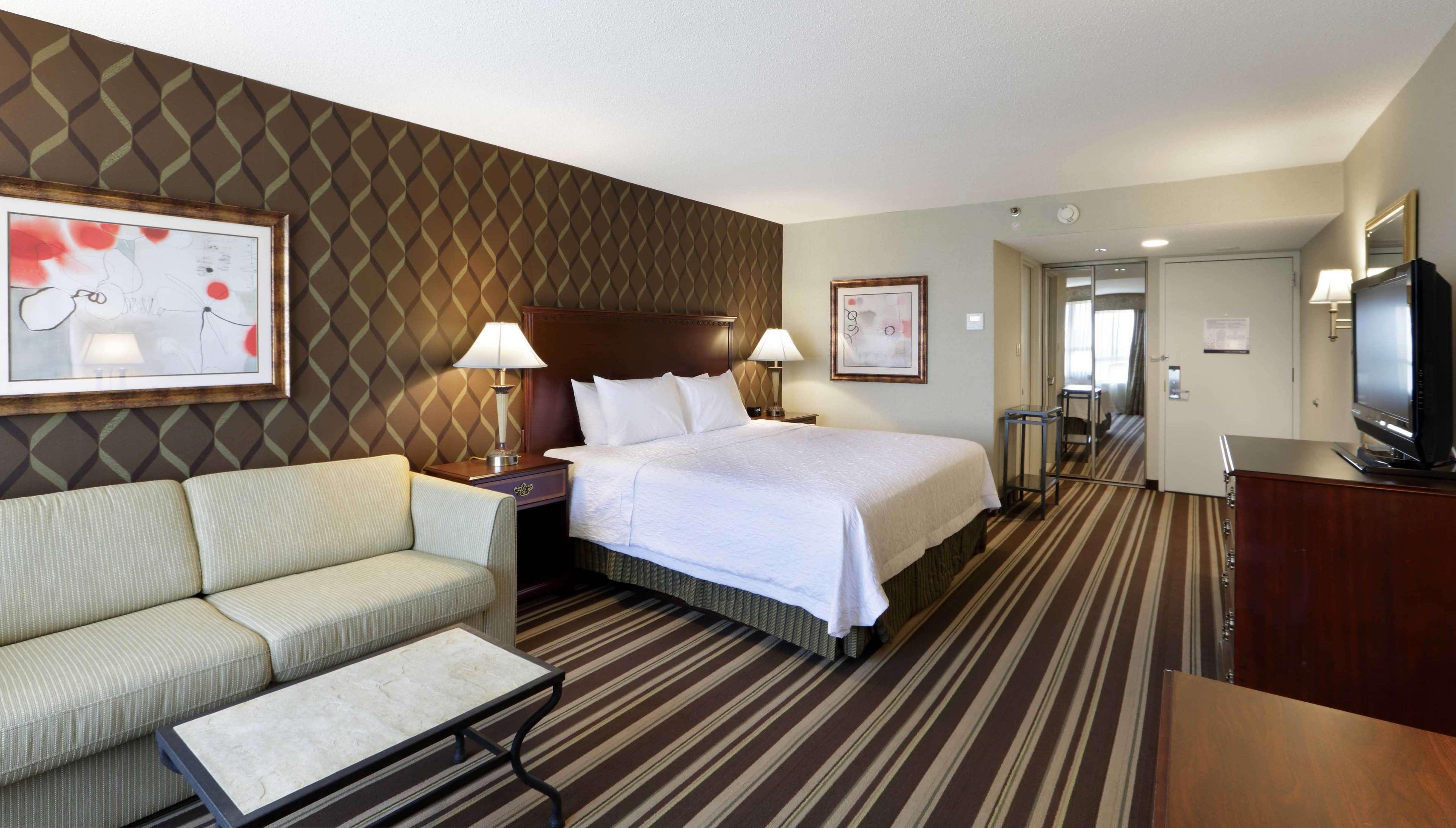 Hampton Inn Boston-Natick Bagian luar foto
