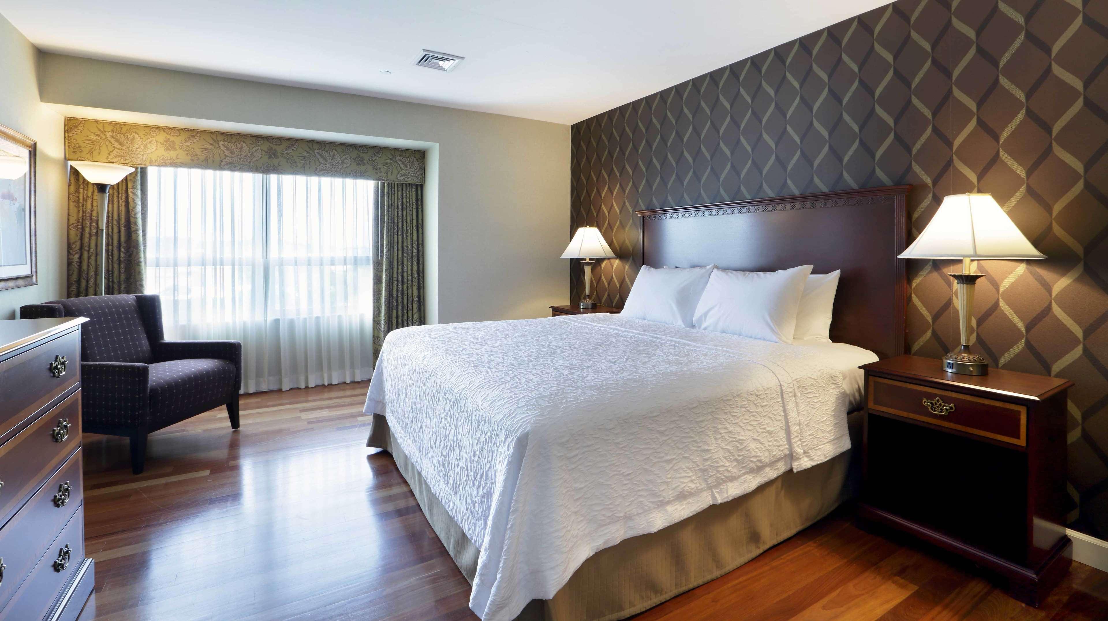 Hampton Inn Boston-Natick Bagian luar foto