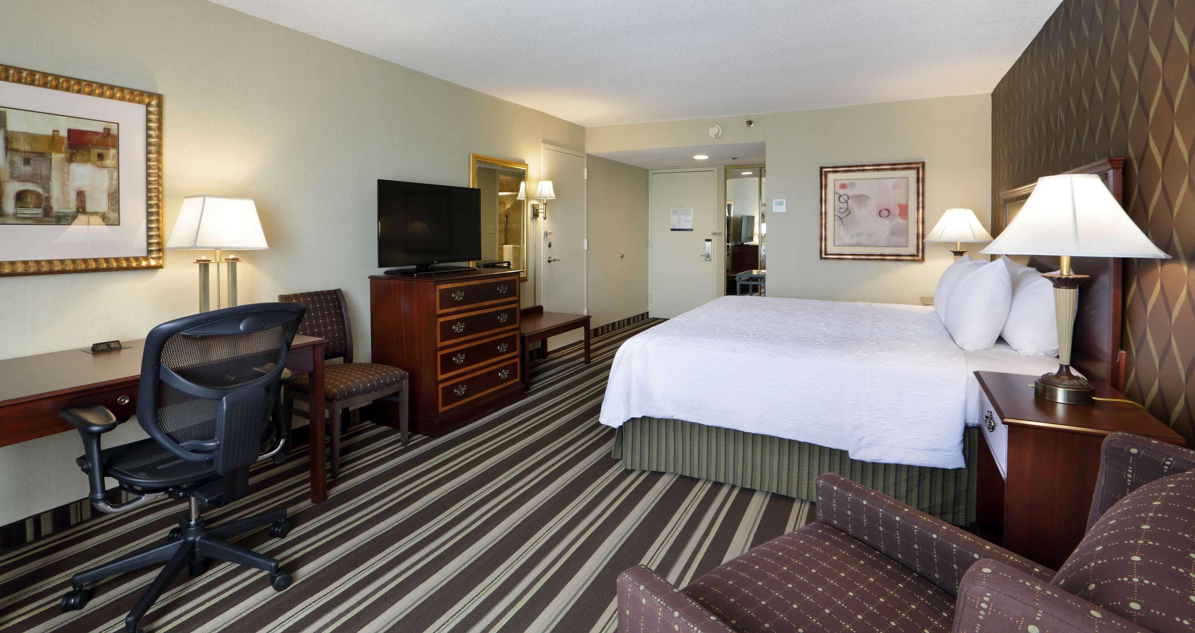 Hampton Inn Boston-Natick Bagian luar foto