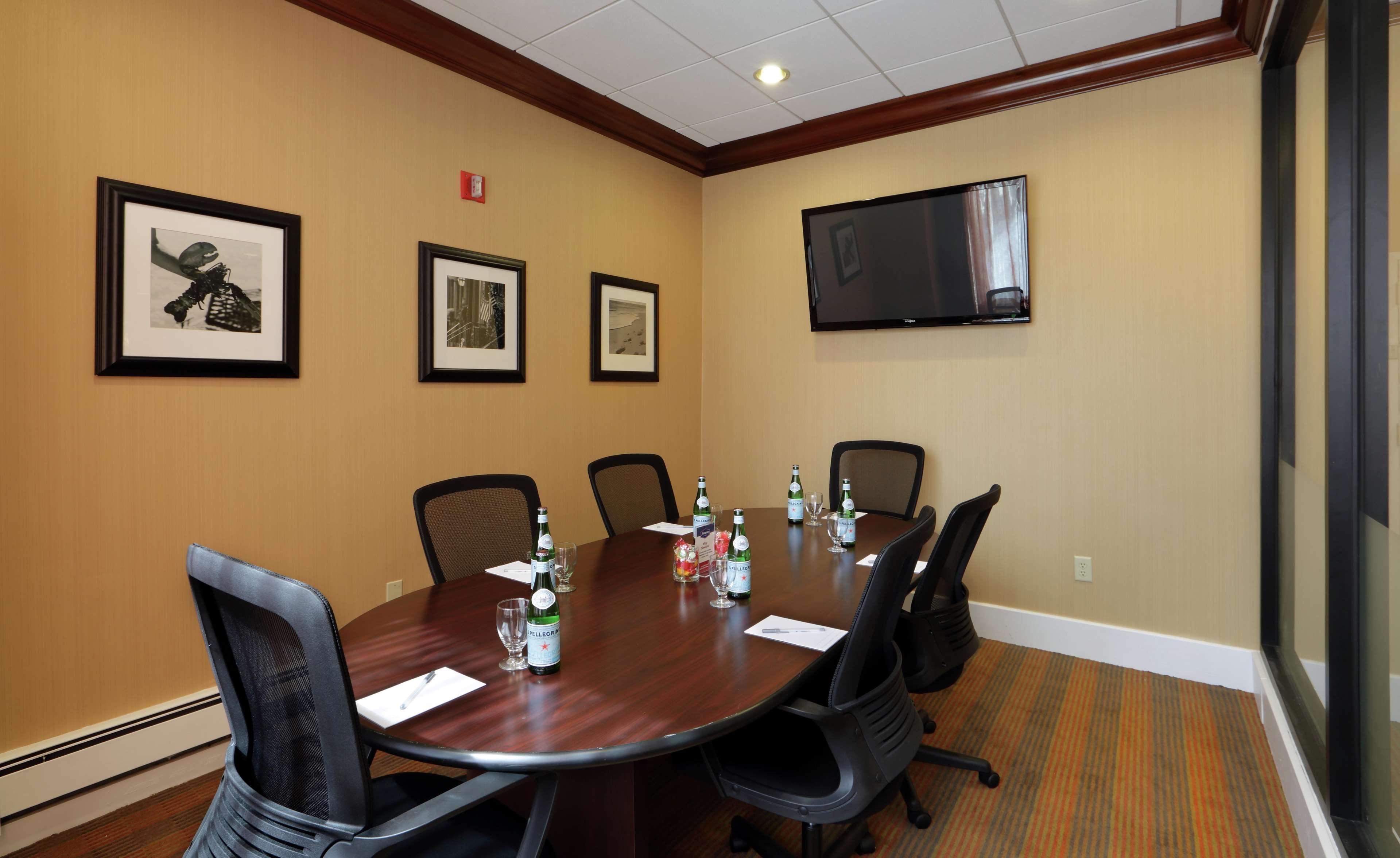 Hampton Inn Boston-Natick Bagian luar foto