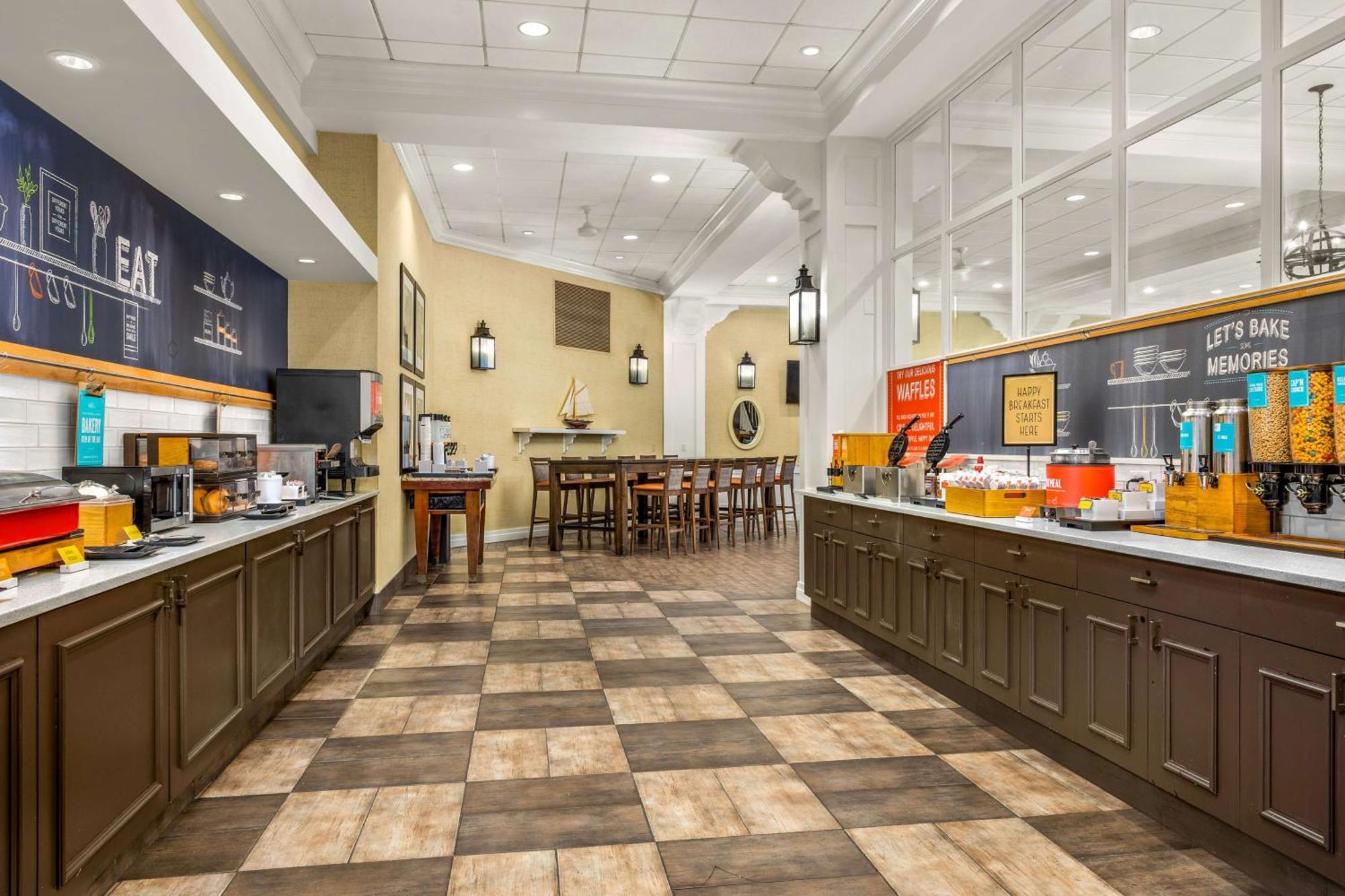 Hampton Inn Boston-Natick Bagian luar foto