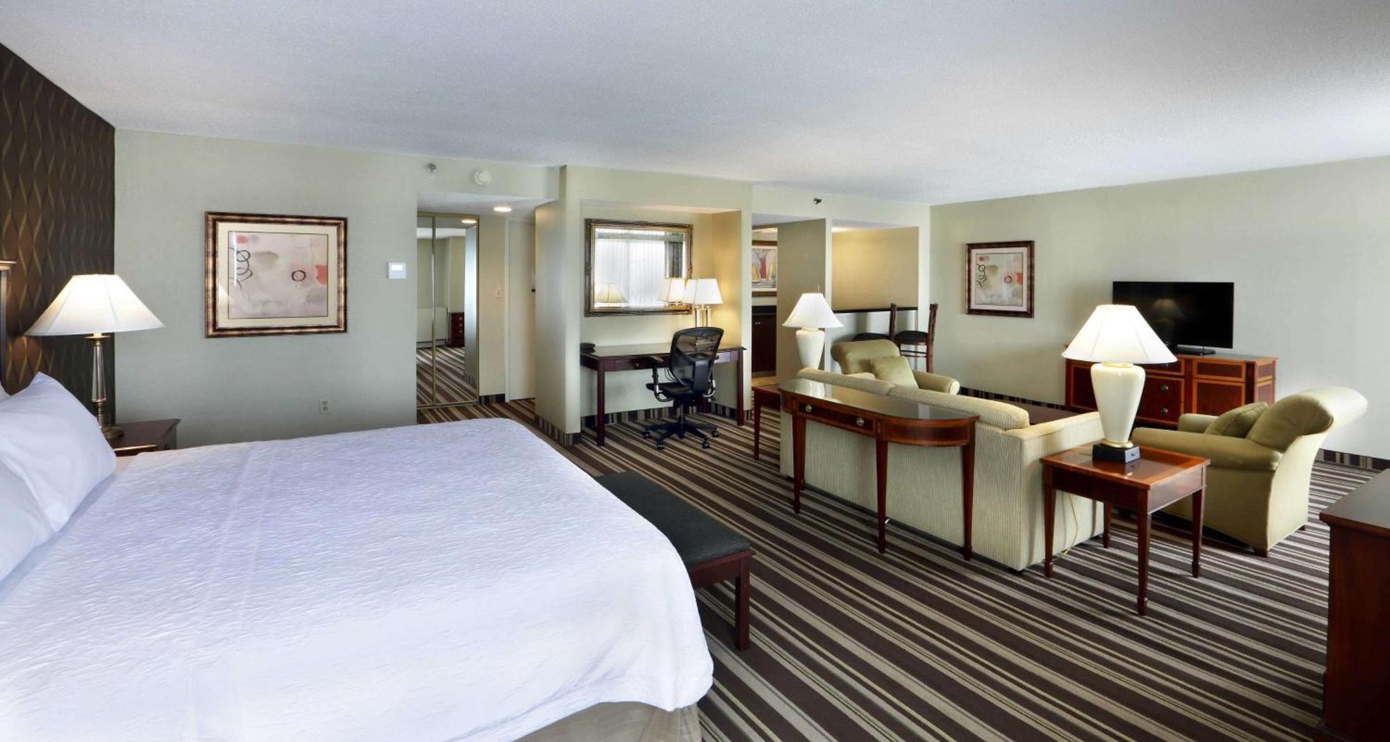 Hampton Inn Boston-Natick Bagian luar foto