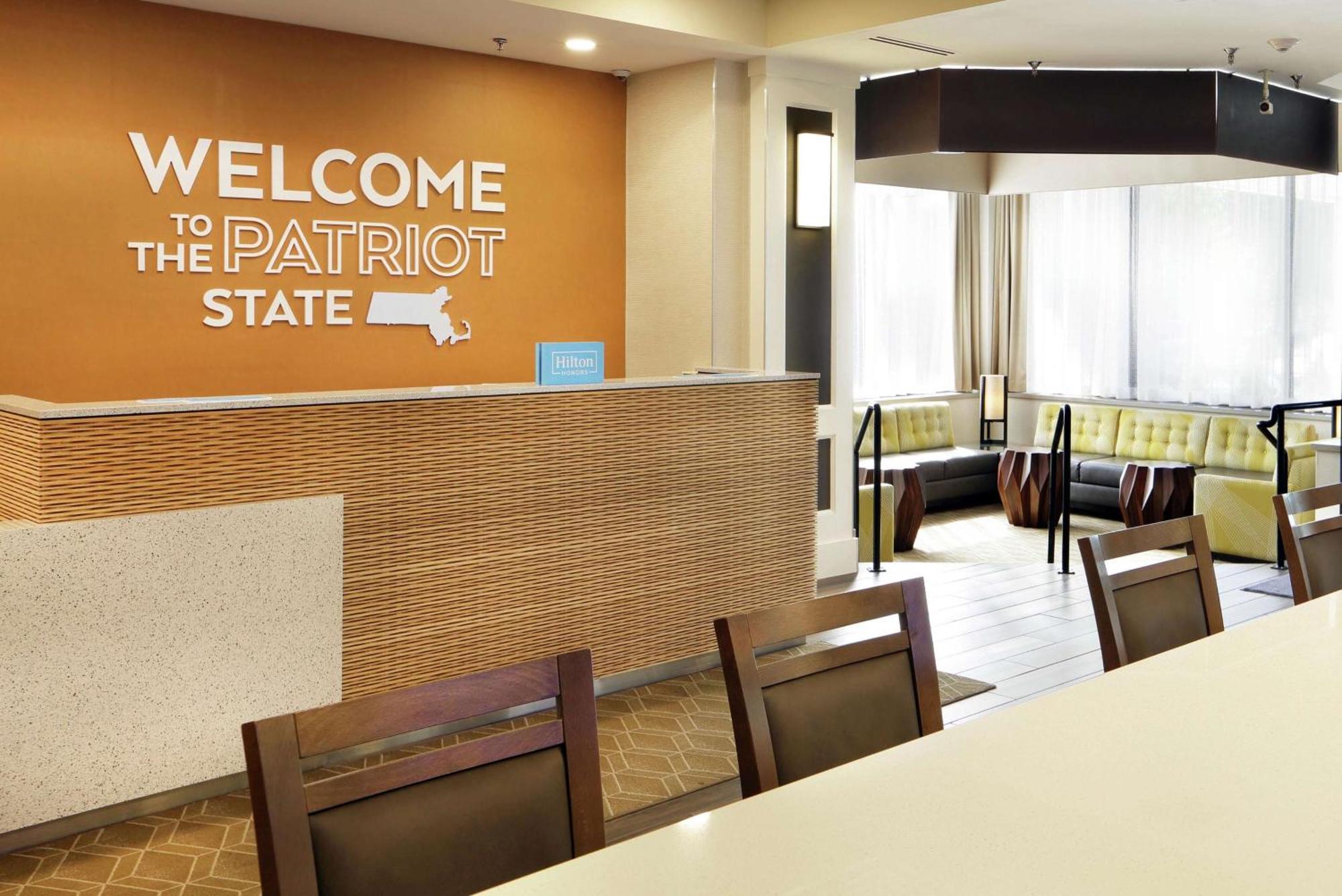 Hampton Inn Boston-Natick Bagian luar foto