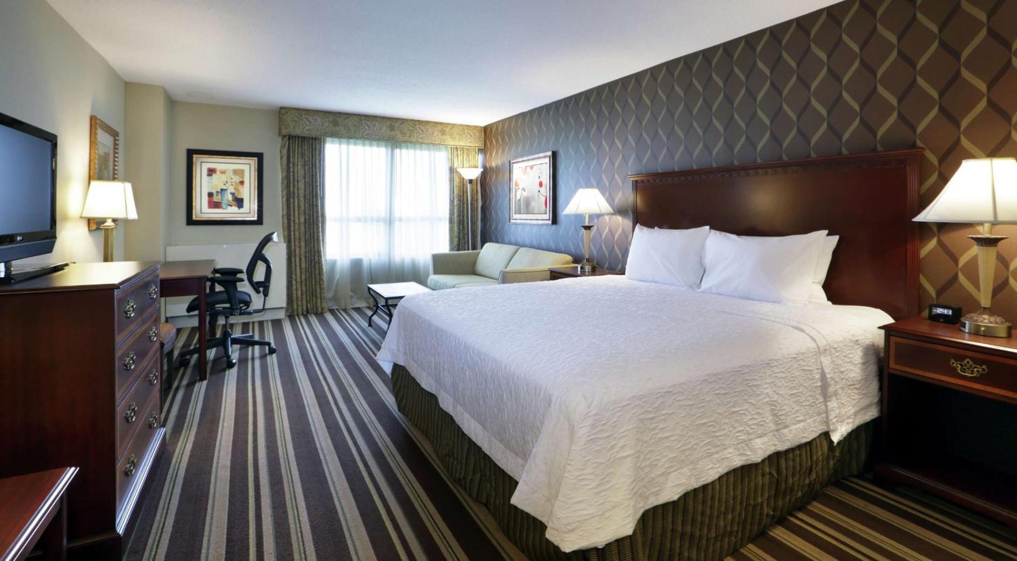 Hampton Inn Boston-Natick Bagian luar foto