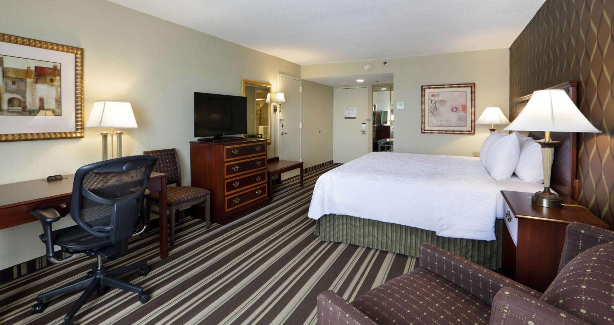 Hampton Inn Boston-Natick Bagian luar foto