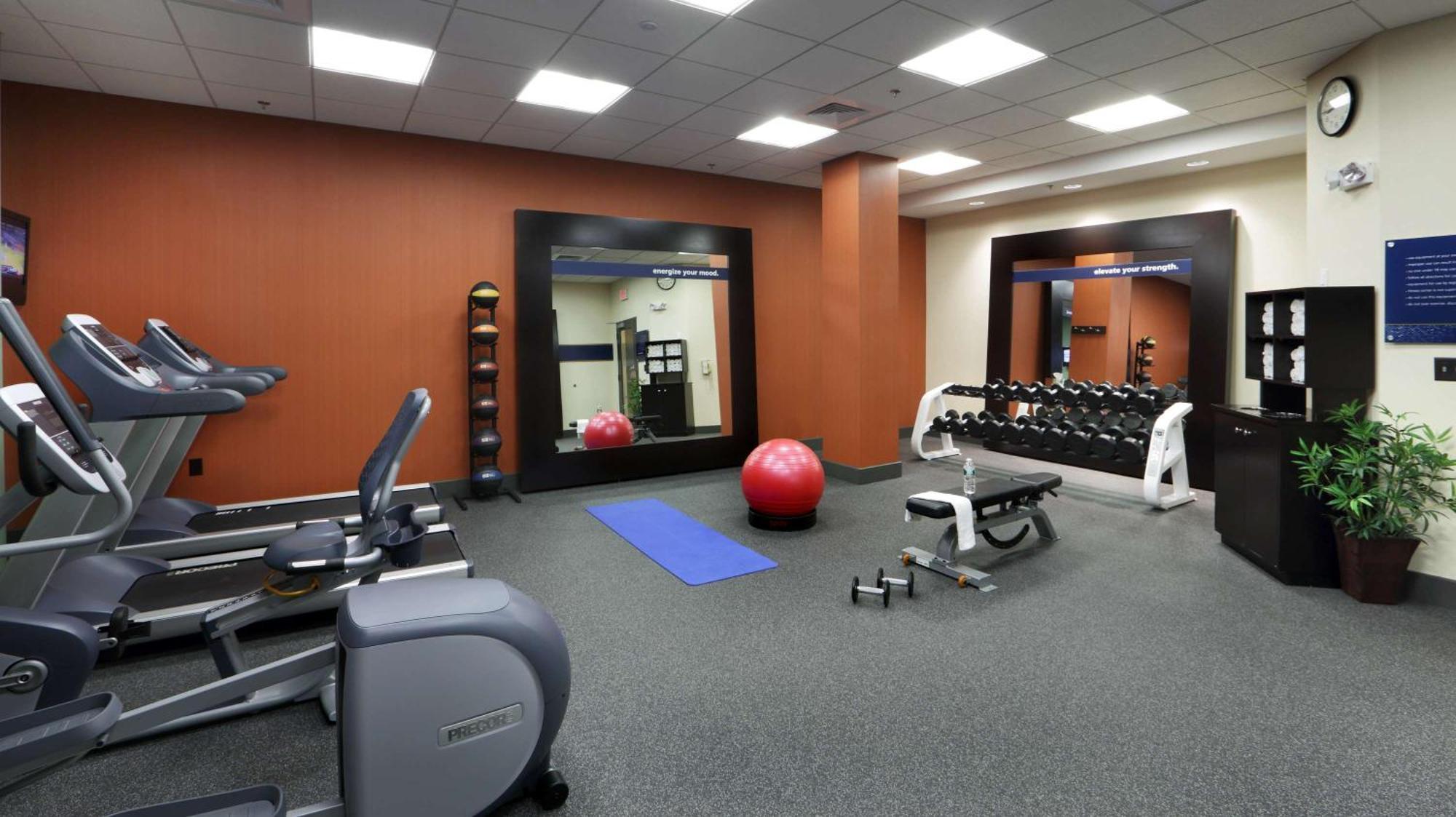 Hampton Inn Boston-Natick Bagian luar foto