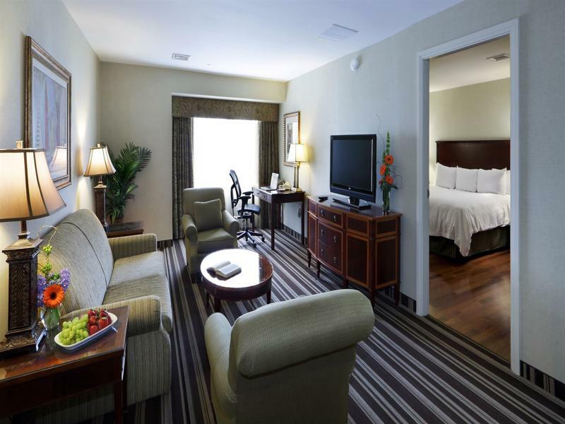 Hampton Inn Boston-Natick Bagian luar foto